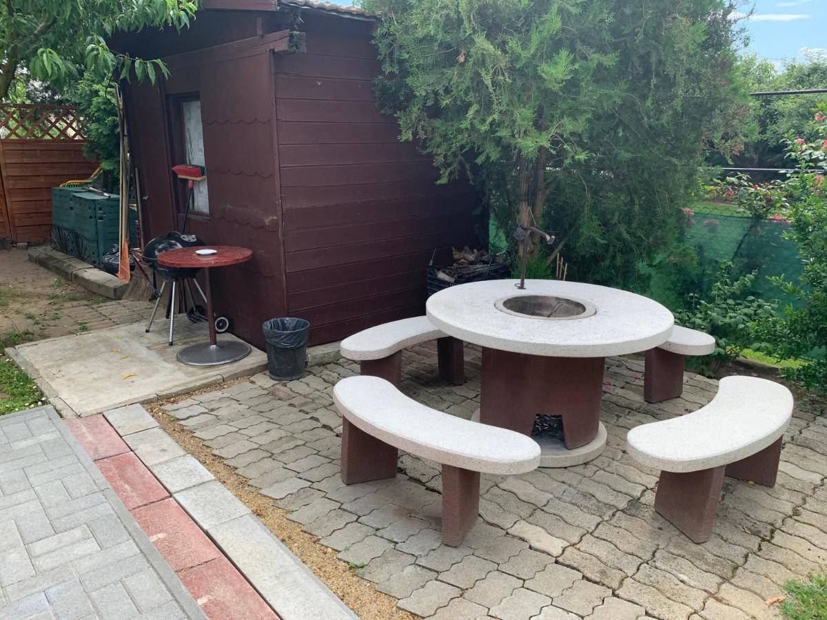 Nagcsalados Rozsa Apartman Balatonlelle Extérieur photo
