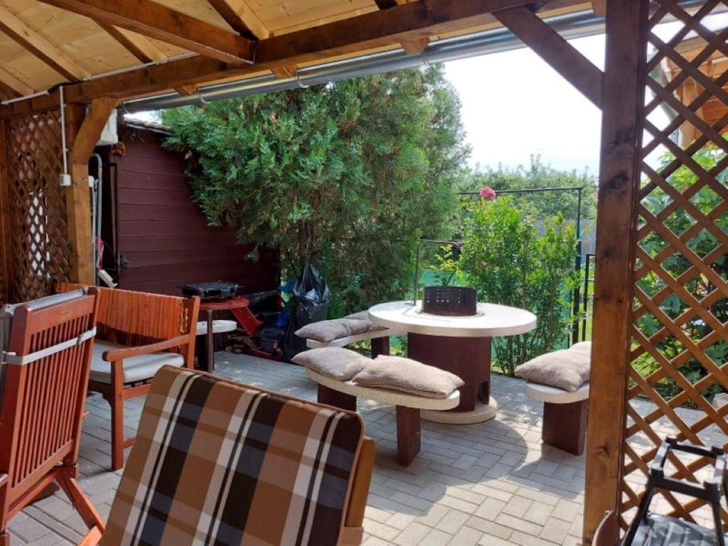 Nagcsalados Rozsa Apartman Balatonlelle Extérieur photo