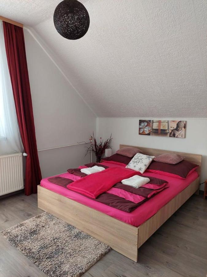 Nagcsalados Rozsa Apartman Balatonlelle Extérieur photo
